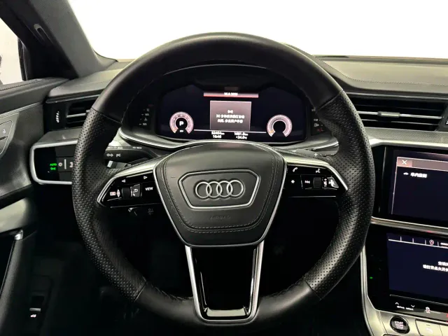 Audi A6L — Фото автомобиля 10