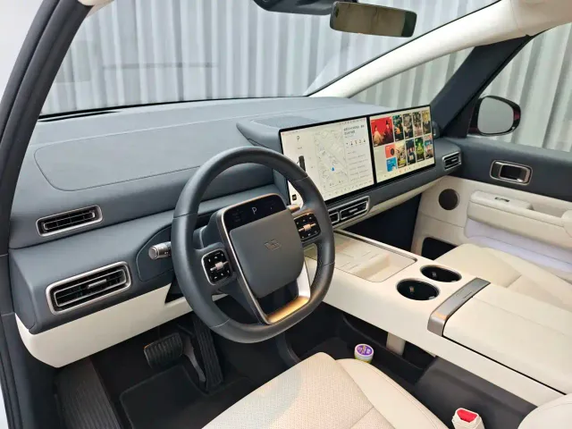 Li Auto MEGA — Фото автомобиля 19