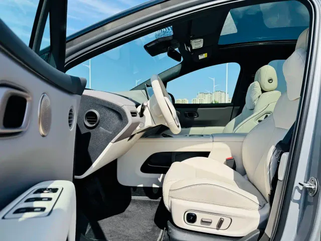 Li Auto i6 — Фото автомобиля 5