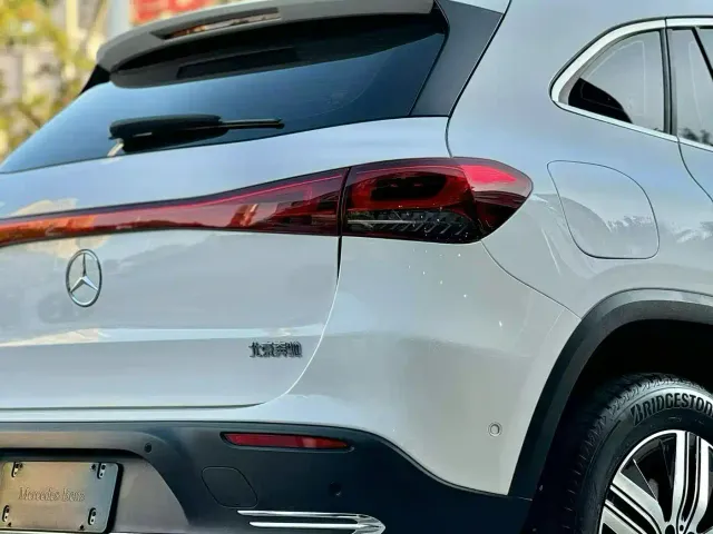 Mercedes-Benz EQA — Фото автомобиля 17