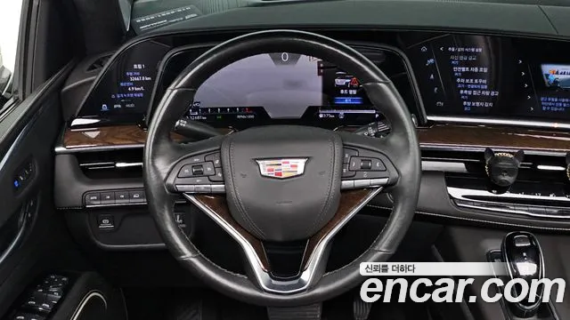 Cadillac Escalade Escalade 5 поколение — Фото автомобиля 12