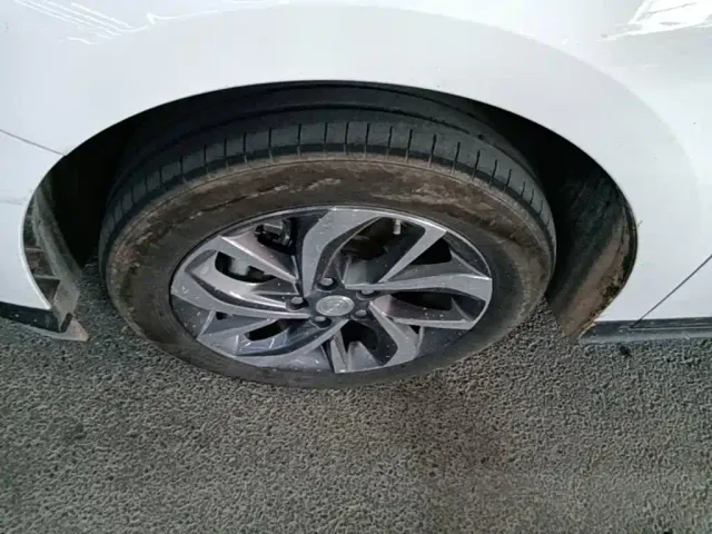 Buick Velite 6 — Фото автомобиля 22
