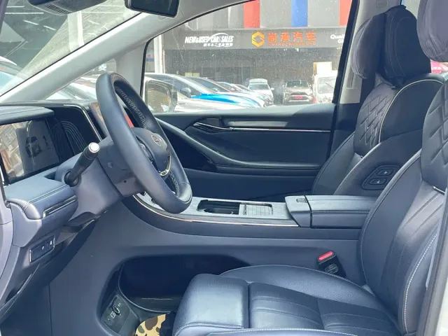 GAC Trumpchi Xiangwang M8 — Фото автомобиля 8