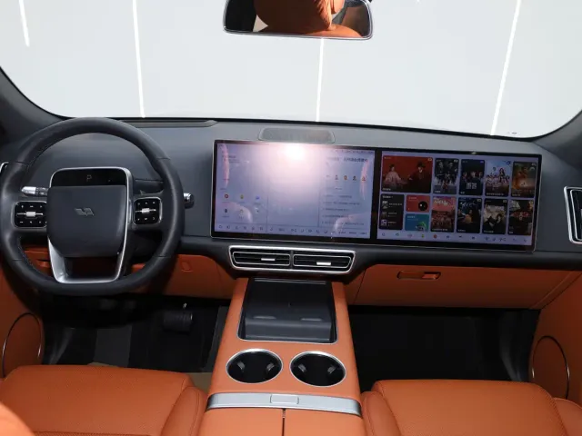 Li Auto L7 — Фото автомобиля 20