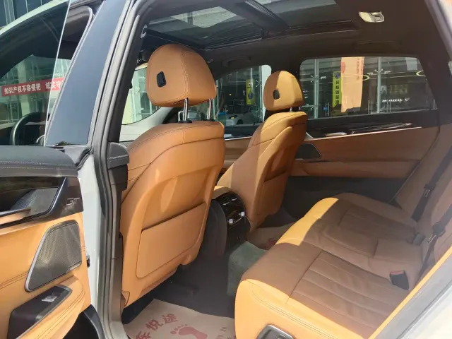 BMW 6 Series Gran Turismo — Фото автомобиля 10