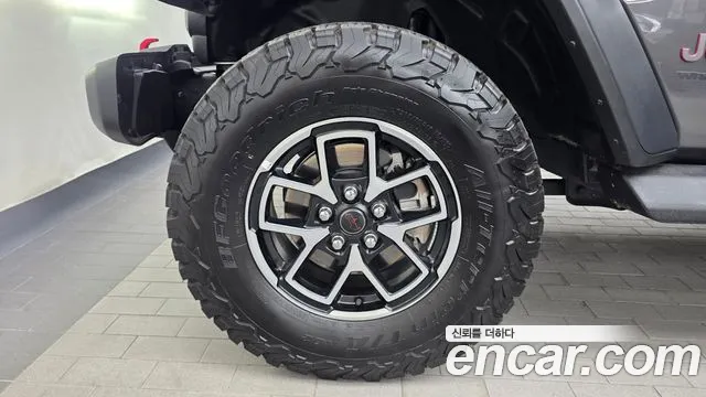 Jeep Wrangler — Фото автомобиля 5
