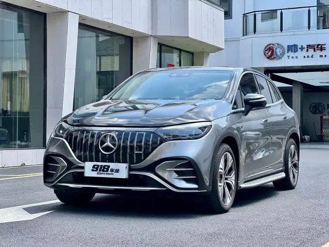 Mercedes-Benz EQE SUV — Фото автомобиля 3