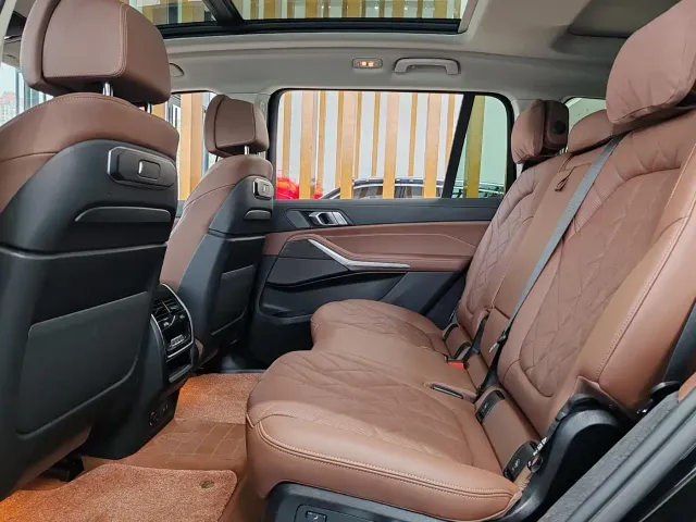 BMW X7 — Фото автомобиля 9