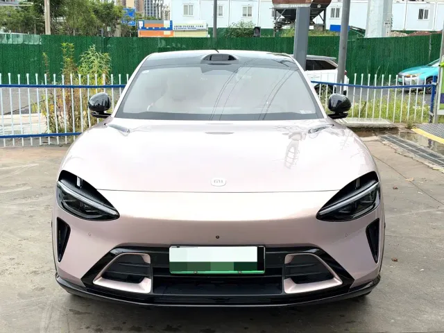 Xiaomi YU7 — Фото автомобиля 2
