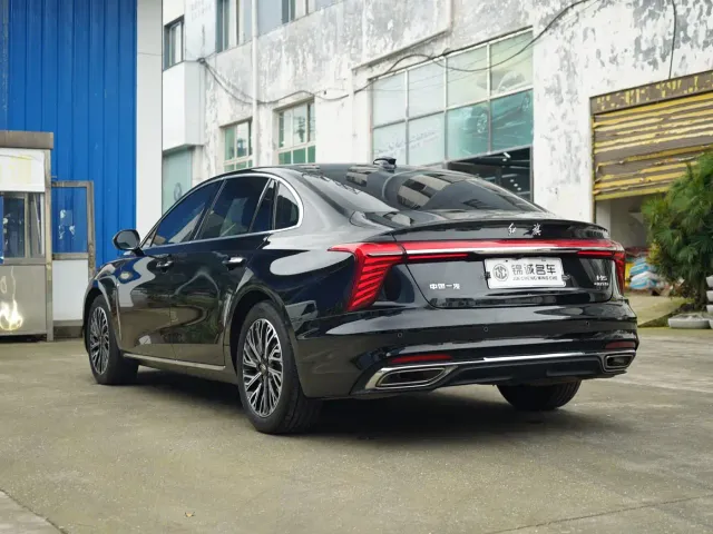 Hongqi H5 — Фото автомобиля 7