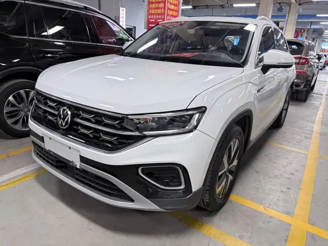 Фотография автомобиля — Volkswagen Tayron