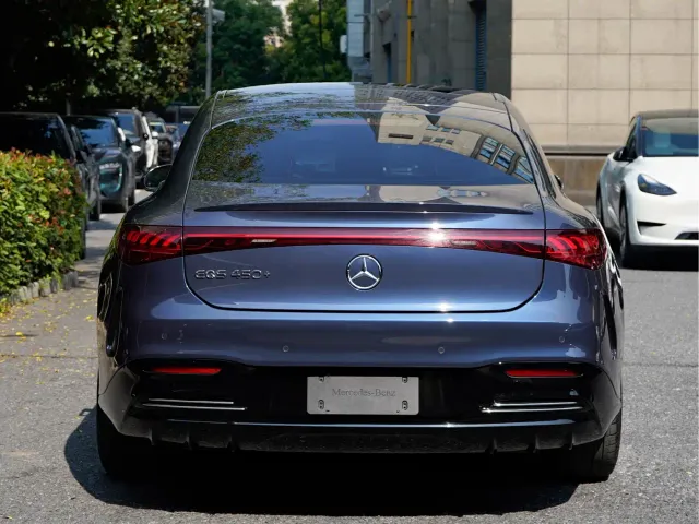 Mercedes-Benz EQS — Фото автомобиля 5