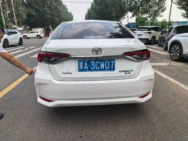 Toyota Corolla — Фото автомобиля 5