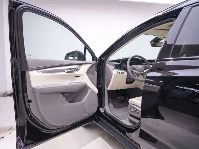 Cadillac XT5 — Фото автомобиля 13