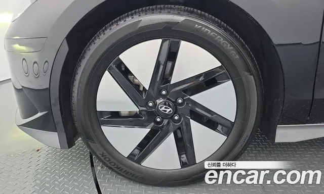 Hyundai Ioniq 6 — Фото автомобиля 5