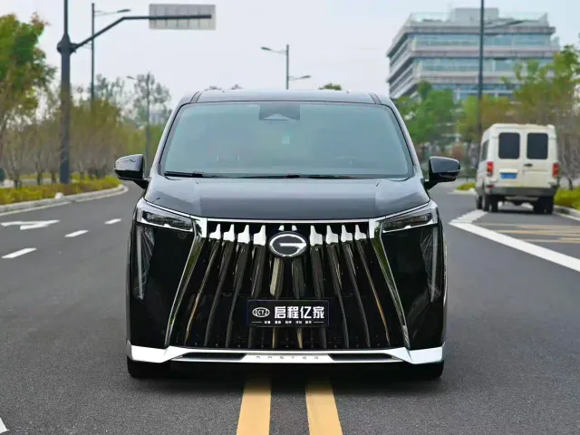 GAC Trumpchi M8 — Фото автомобиля 2