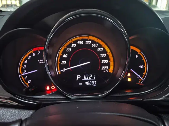 Toyota YARiS L Zhi Xuan — Фото автомобиля 14
