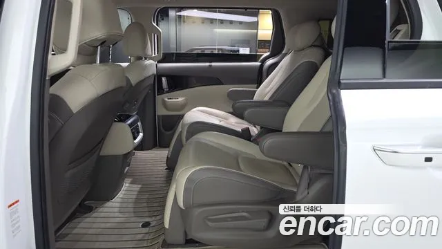 Kia Carnival 4th Gen — Фото автомобиля 18
