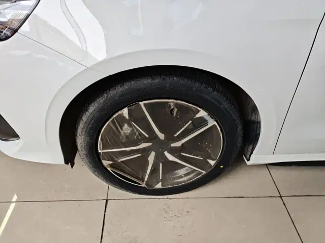 Geely Binrui — Фото автомобиля 22