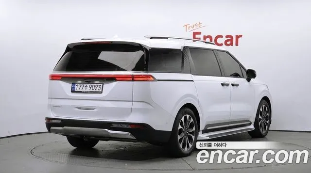 Kia Carnival 4th Gen — Фото автомобиля 2