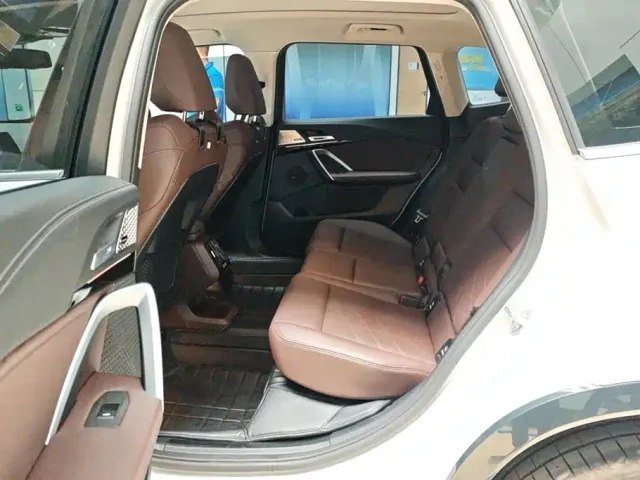 BMW X1 — Фото автомобиля 11