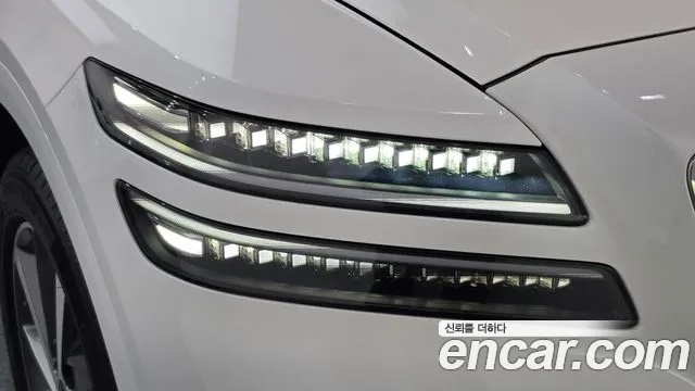 Genesis GV80 — Фото автомобиля 7