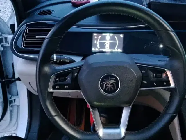BYD Qin PLUS — Фото автомобиля 10