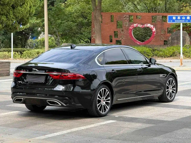 Jaguar Jaguar XFL 2022 XFL 2.0T P250 2WD Premium Luxury — Фото автомобиля 9