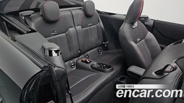 MINI Cooper Convertible — Фото автомобиля 12