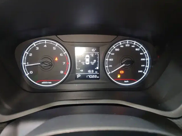 Geely Emgrand — Фото автомобиля 11