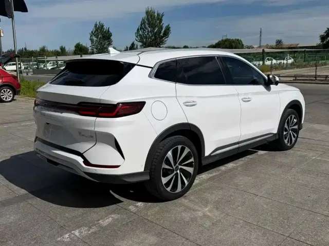 BYD Song PLUS — Фото автомобиля 4
