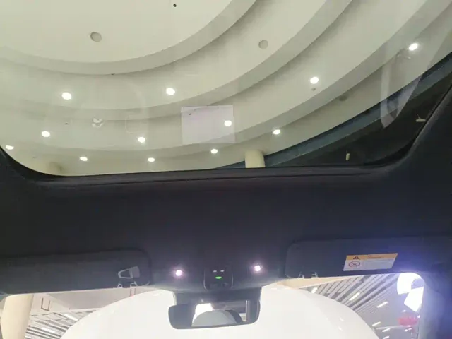 Nio ES6 — Фото автомобиля 17