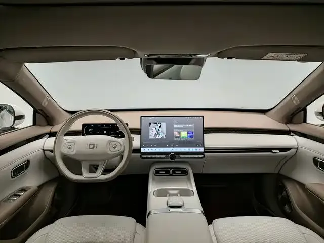 Changan Qiyuan A06 — Фото автомобиля 9