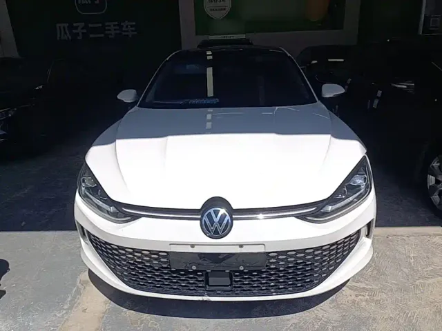 Volkswagen Lamando — Фото автомобиля 2