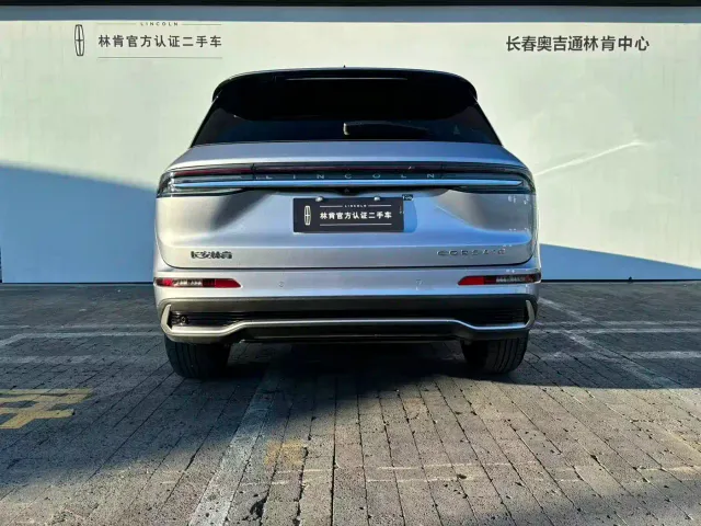 Lincoln Corsair — Фото автомобиля 3