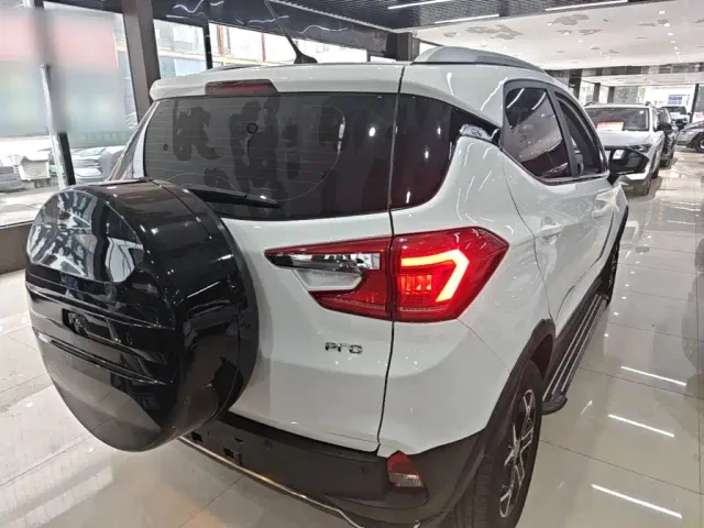 BYD Yuan Pro — Фото автомобиля 6