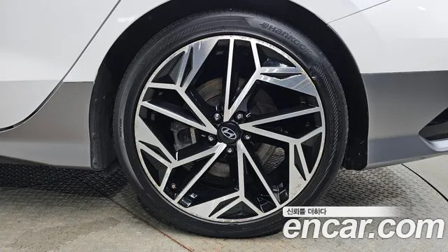 Hyundai Ioniq 6 — Фото автомобиля 6