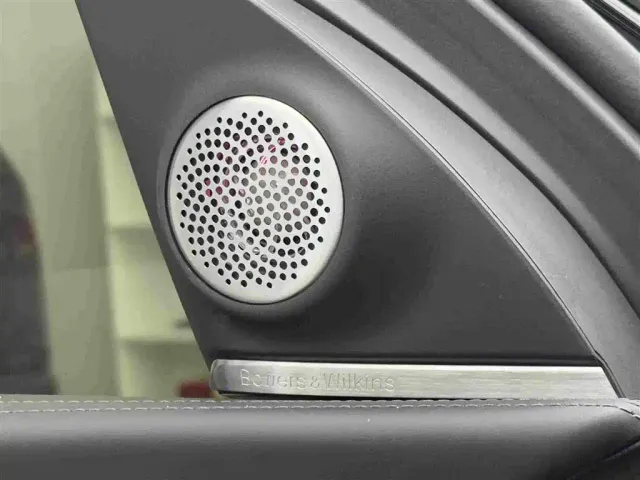 BMW XM — Фото автомобиля 16