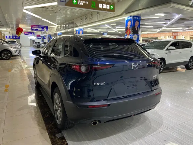 Mazda CX-30 — Фото автомобиля 6