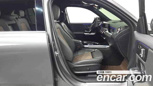 Mercedes-Benz EQB — Фото автомобиля 21