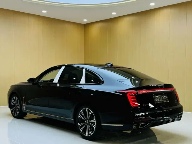 Hongqi H9 — Фото автомобиля 15
