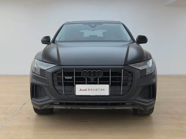 Audi Q8 — Фото автомобиля 2