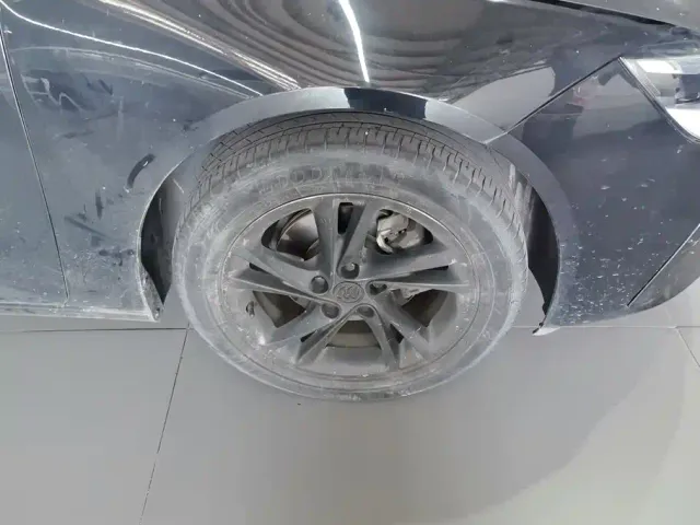 Buick Regal — Фото автомобиля 6