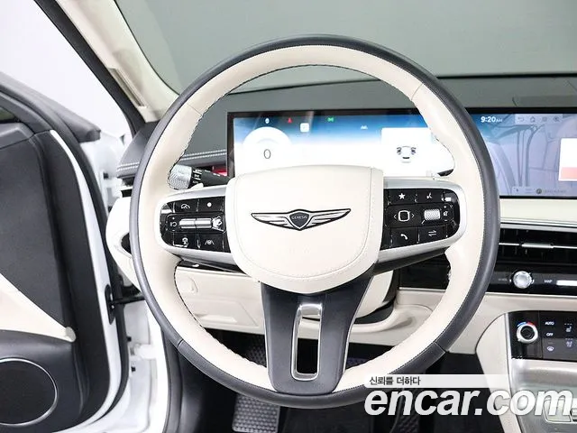 Genesis GV70 — Фото автомобиля 14