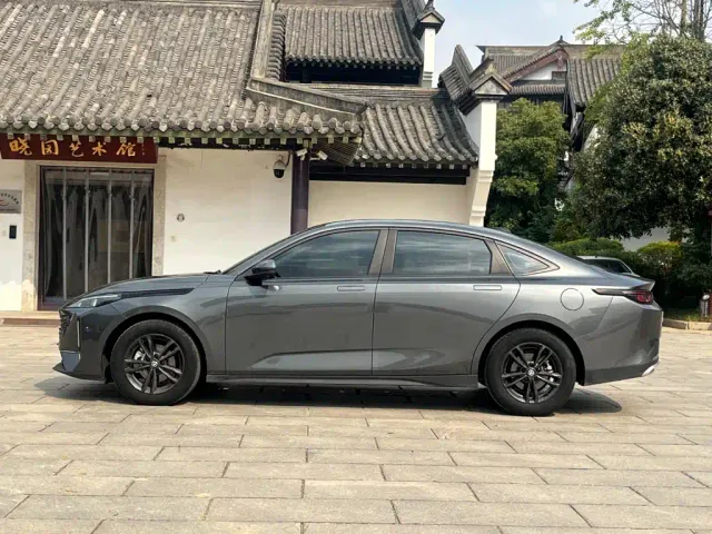 Changan Lamore — Фото автомобиля 4