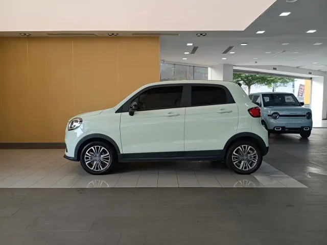 Leapmotor T03 — Фото автомобиля 6
