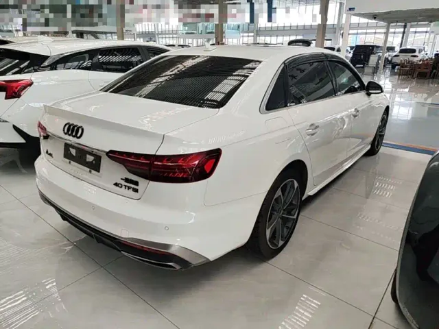Audi A4L — Фото автомобиля 6