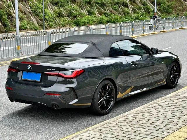 BMW BMW 4 Series 2023 425i Convertible M Sport Shadowline Package — Фото автомобиля 19