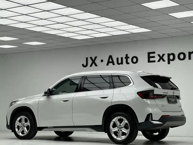 BMW X1 — Фото автомобиля 6