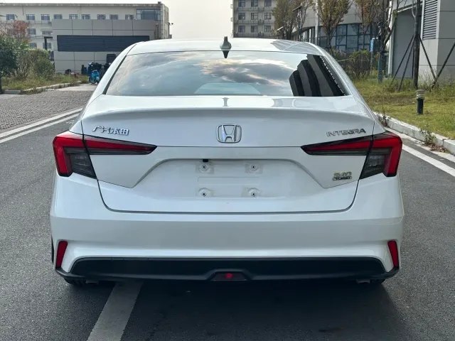 Honda Integra — Фото автомобиля 5